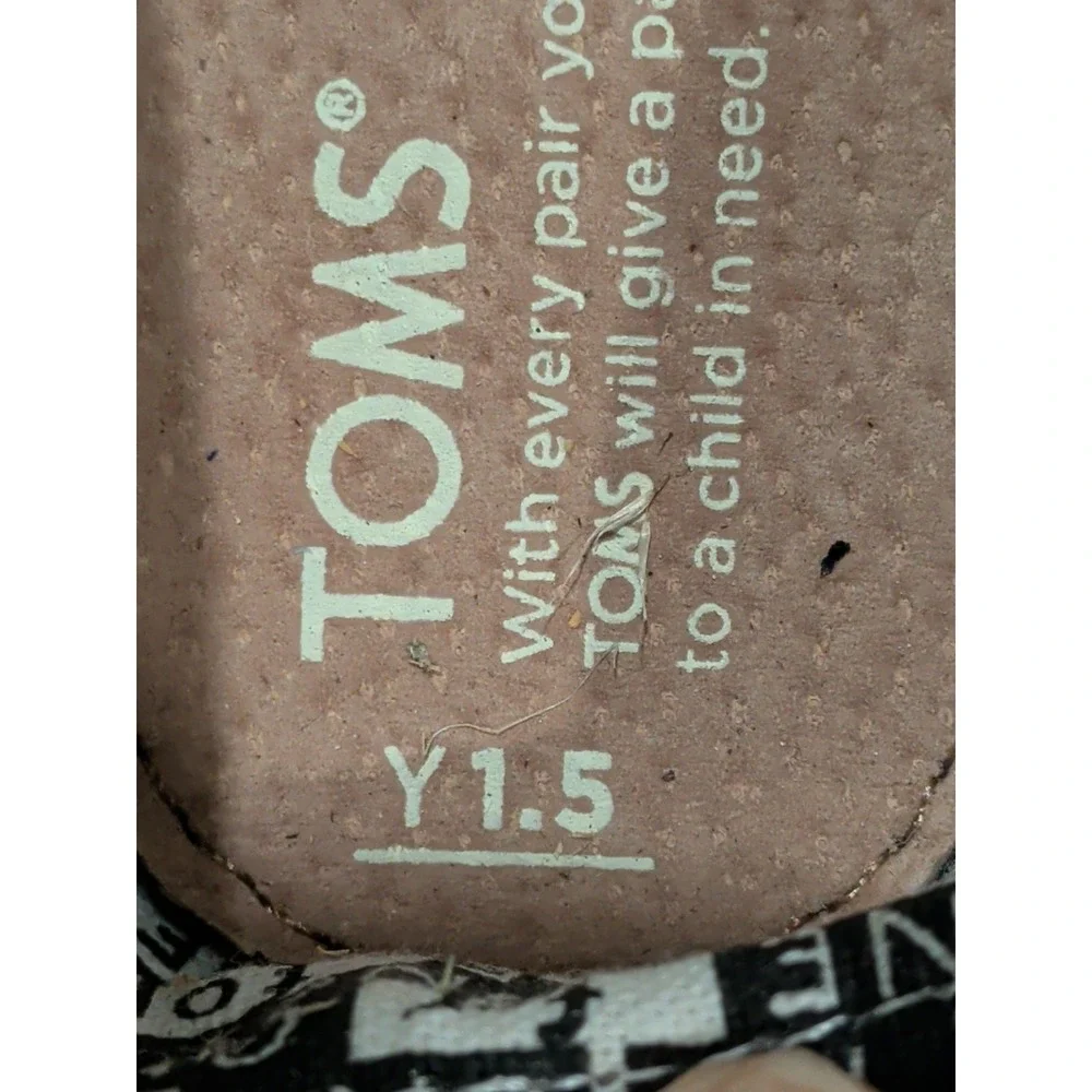 TOMS Classic Alparagatas Canvas Shoes Youth Kids Size Y1.5 Slip-on